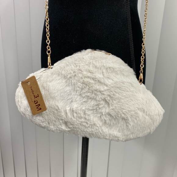 HELLO 3AM FOREVER Faux Fur Cloud Shaped Clutch Shoulder Purse Handbag White Gold - Picture 7 of 16